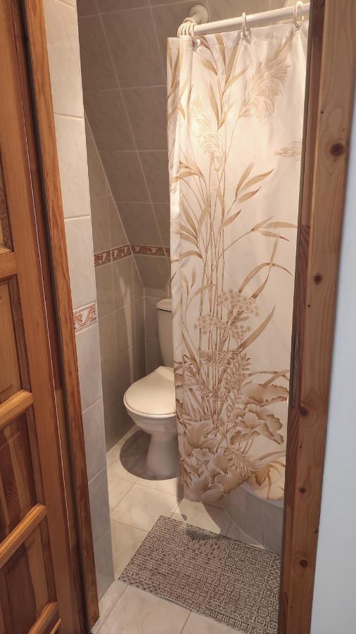 U Ani Poronin Exterior foto